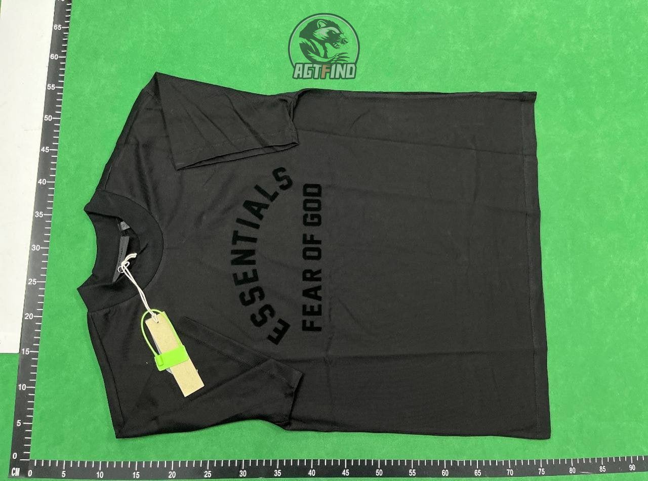 ESSENTIALS T-shirt