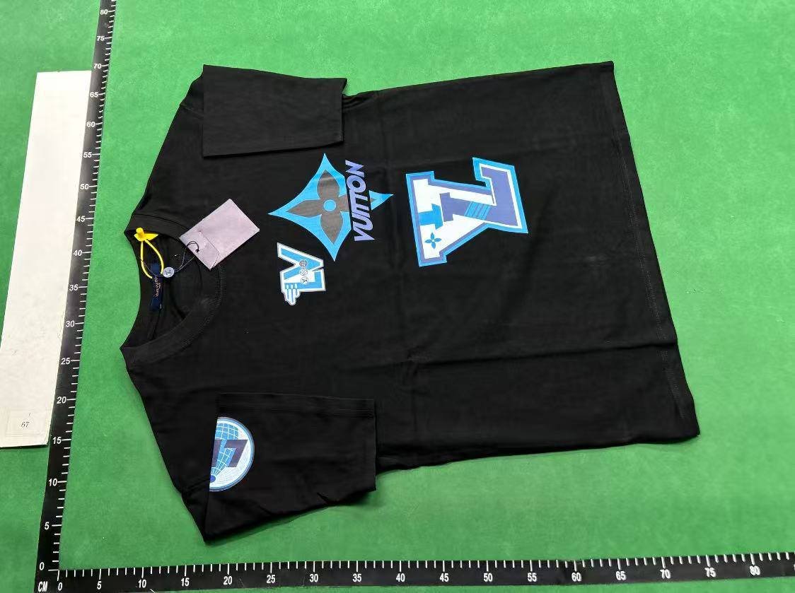 Louis Vuitton T-shirt