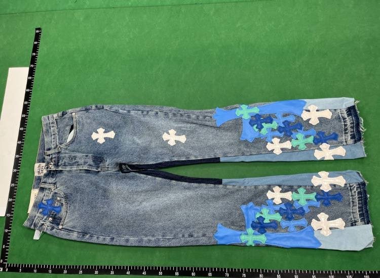 Chrome hearts jeans (15 CP)
