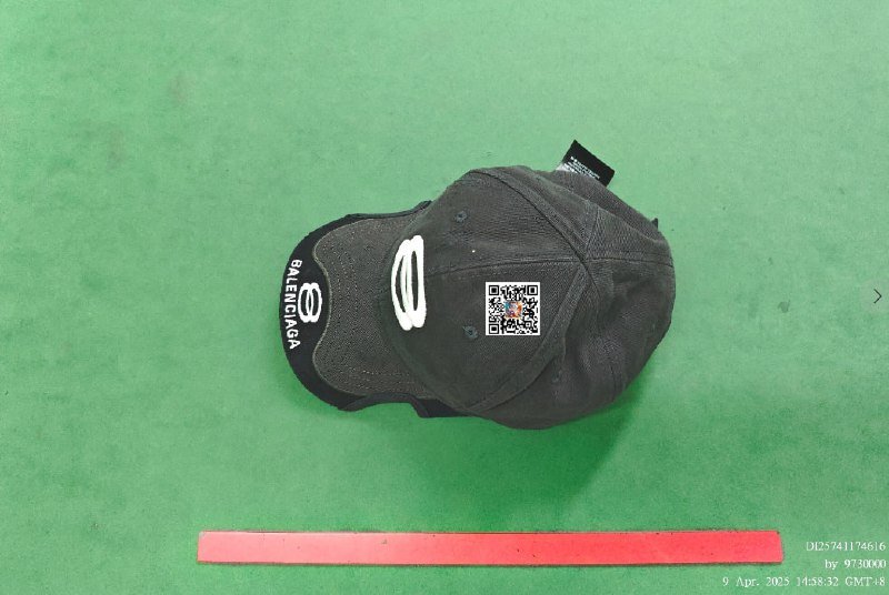BALENCIAGA CAP