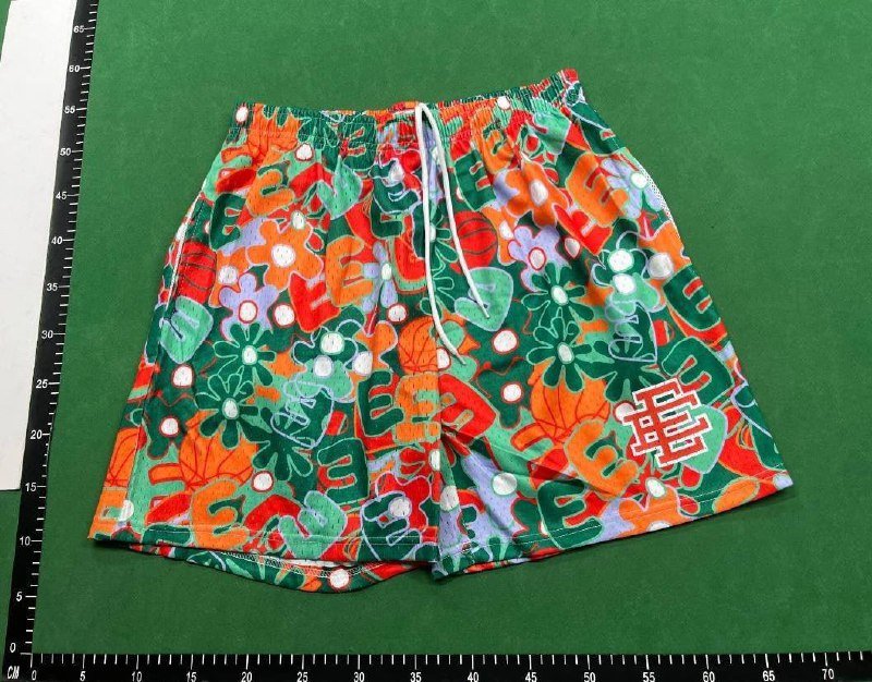 EE shorts  (40 CP)