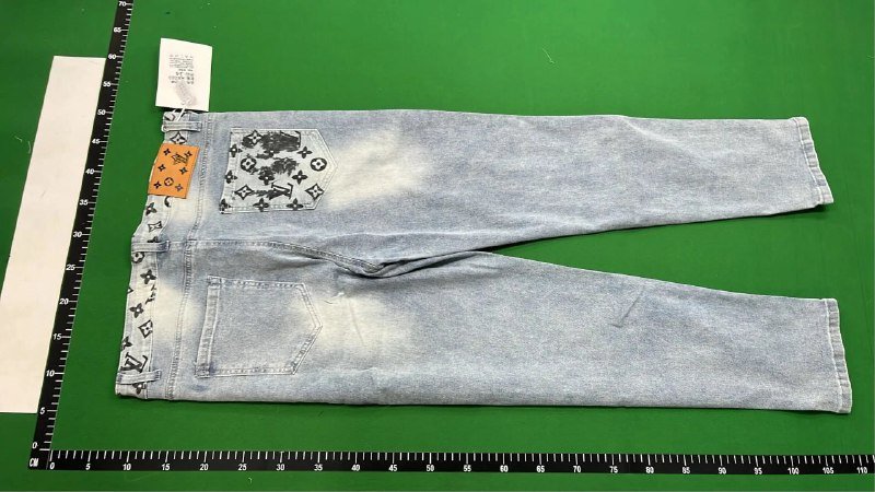 LV Louis Vuitton Jeans（25+ Styles）