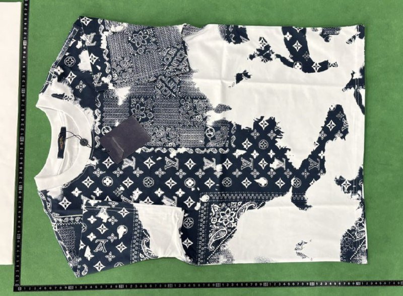 Louis Vuitton t-shirt