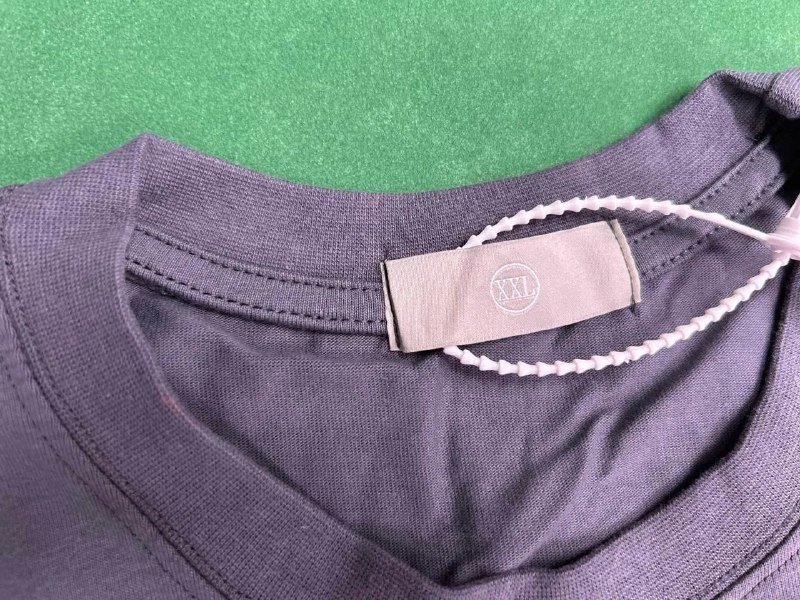 Nirvana T-shirt TEE  ( 22 + styles)