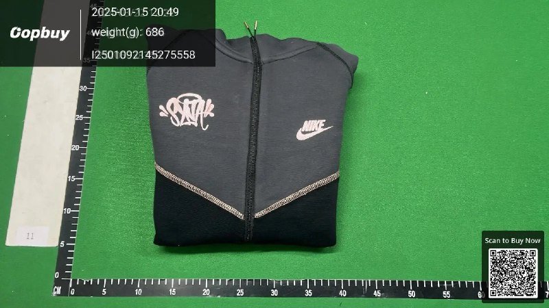 Nike Sportswear Tech Fleece x Central Cee Syna World