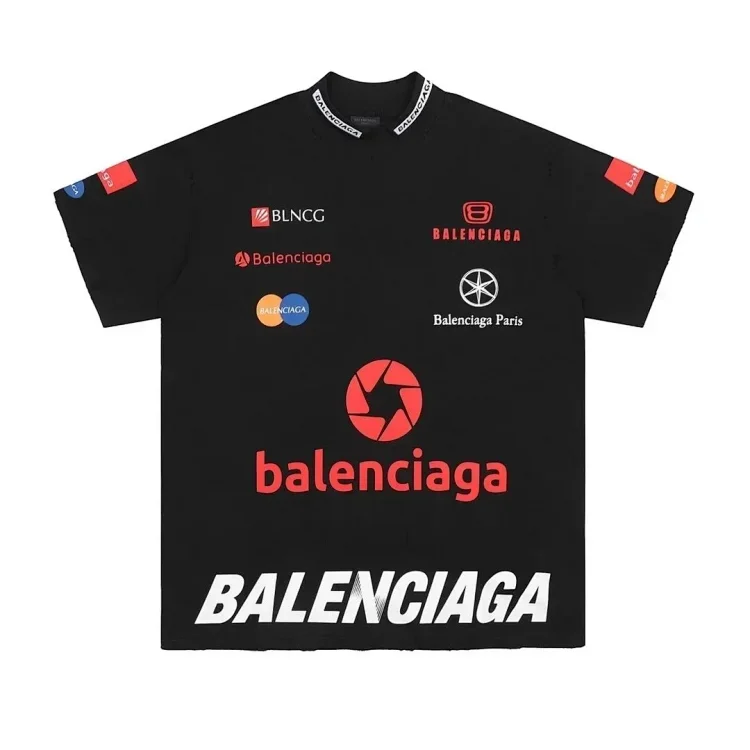Balenciaga T-shirt  (40 CP)