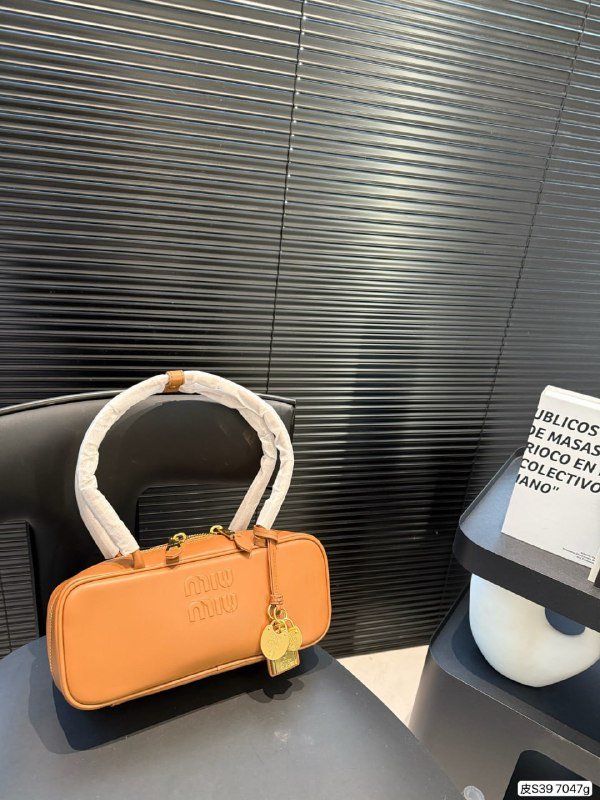 miumiu bag