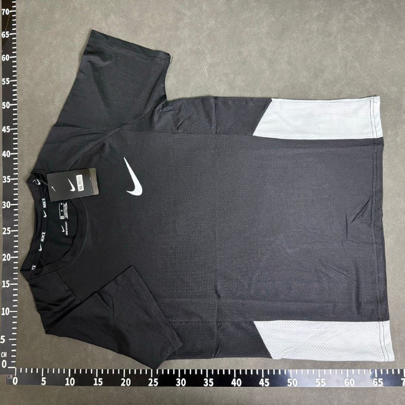 Nike T-shirt