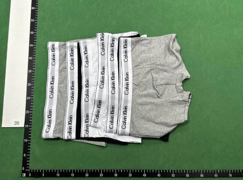 Calvin Klein x3