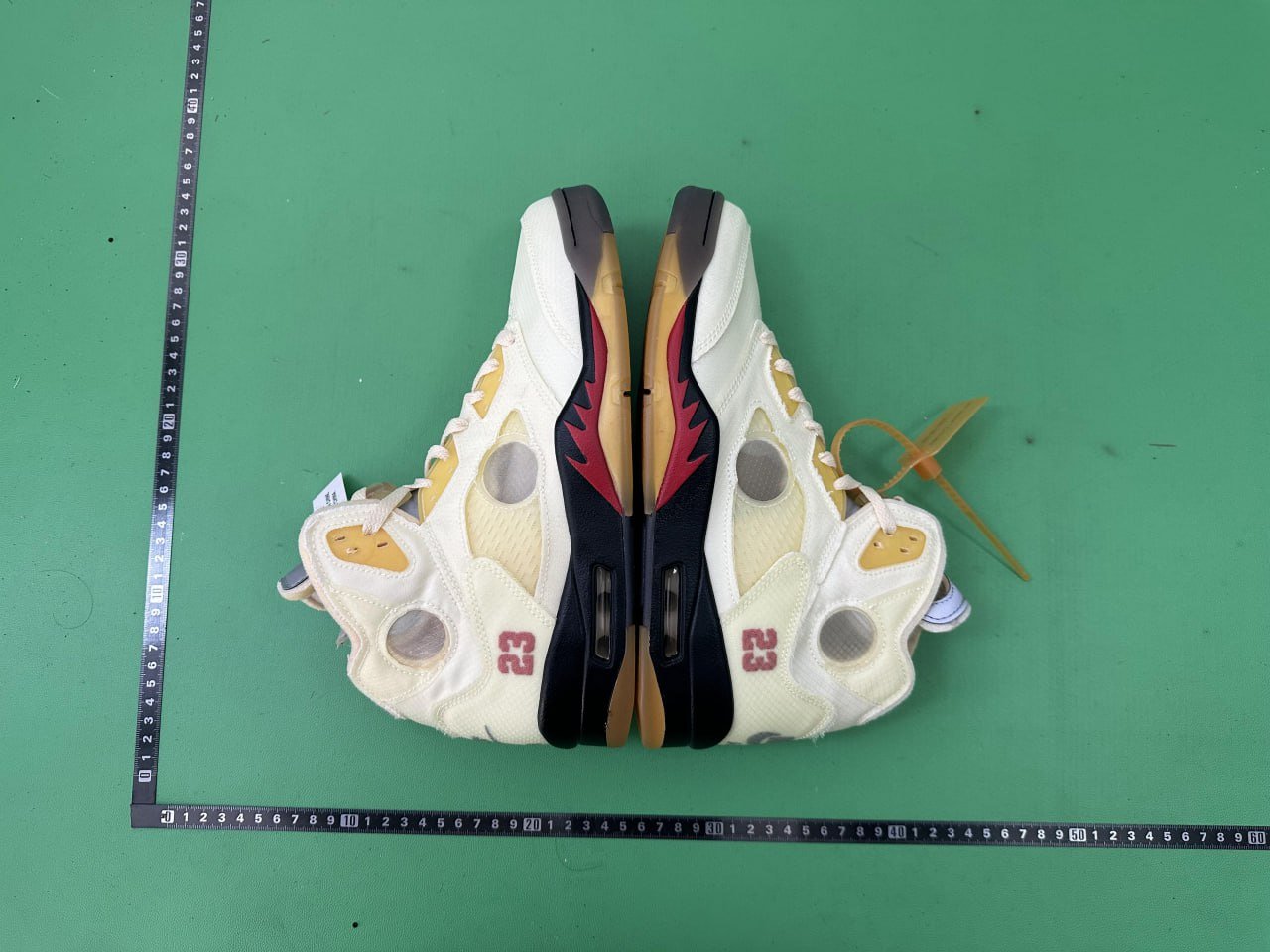 Jordan 5 (18 styles)