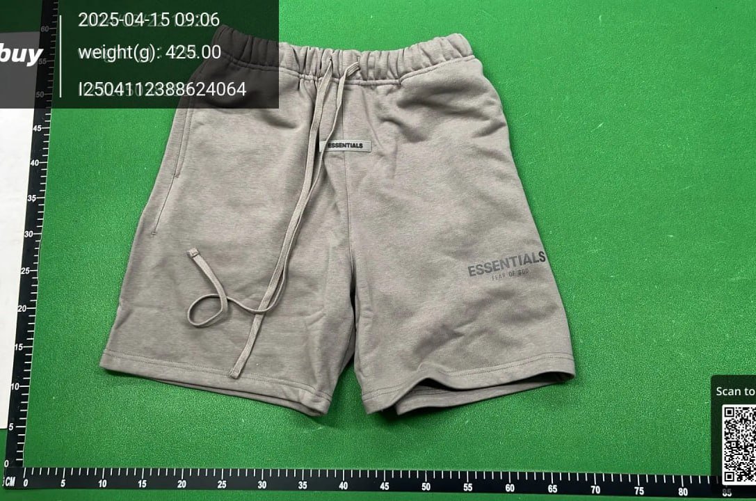 Essentials Shorts（40tyle
