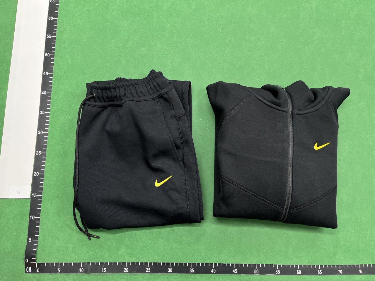 Nike tech
