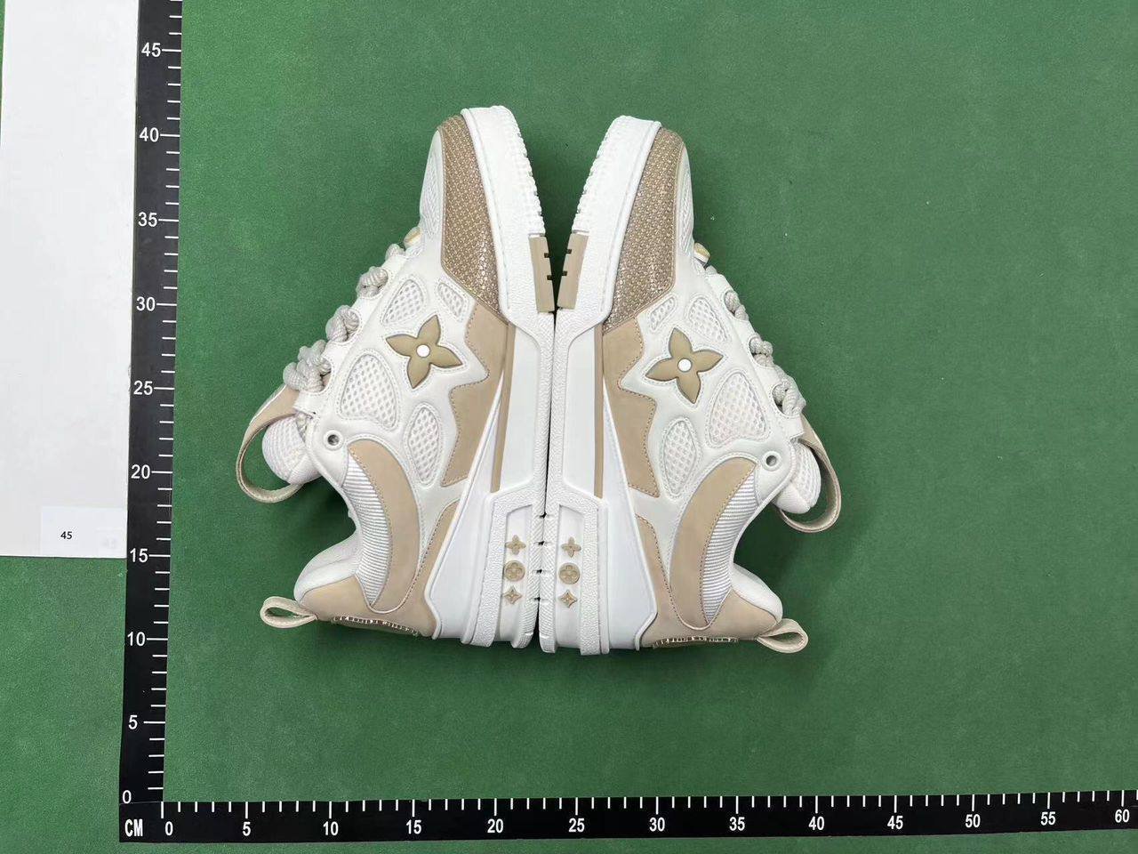 LV trainer skate