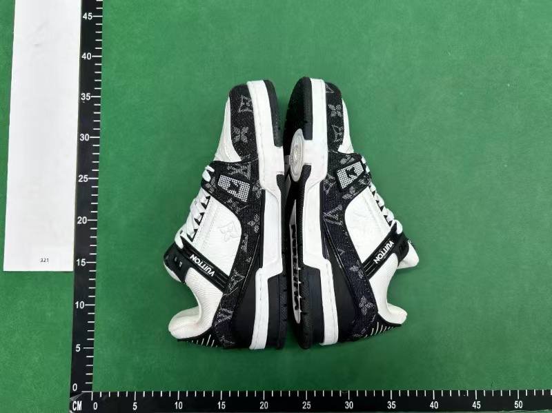 LV trainer skate