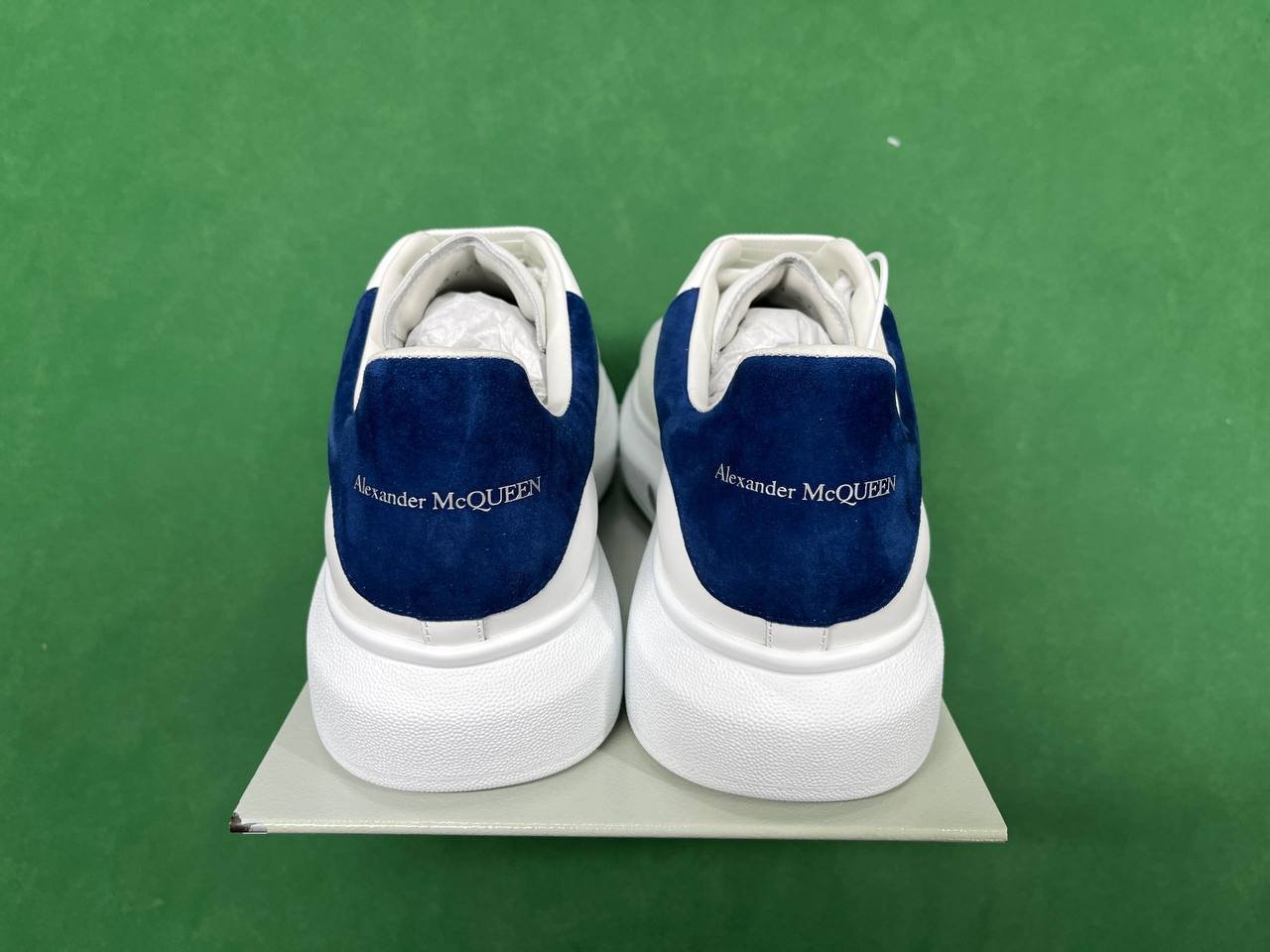 ALEXANDER MCQUEEN