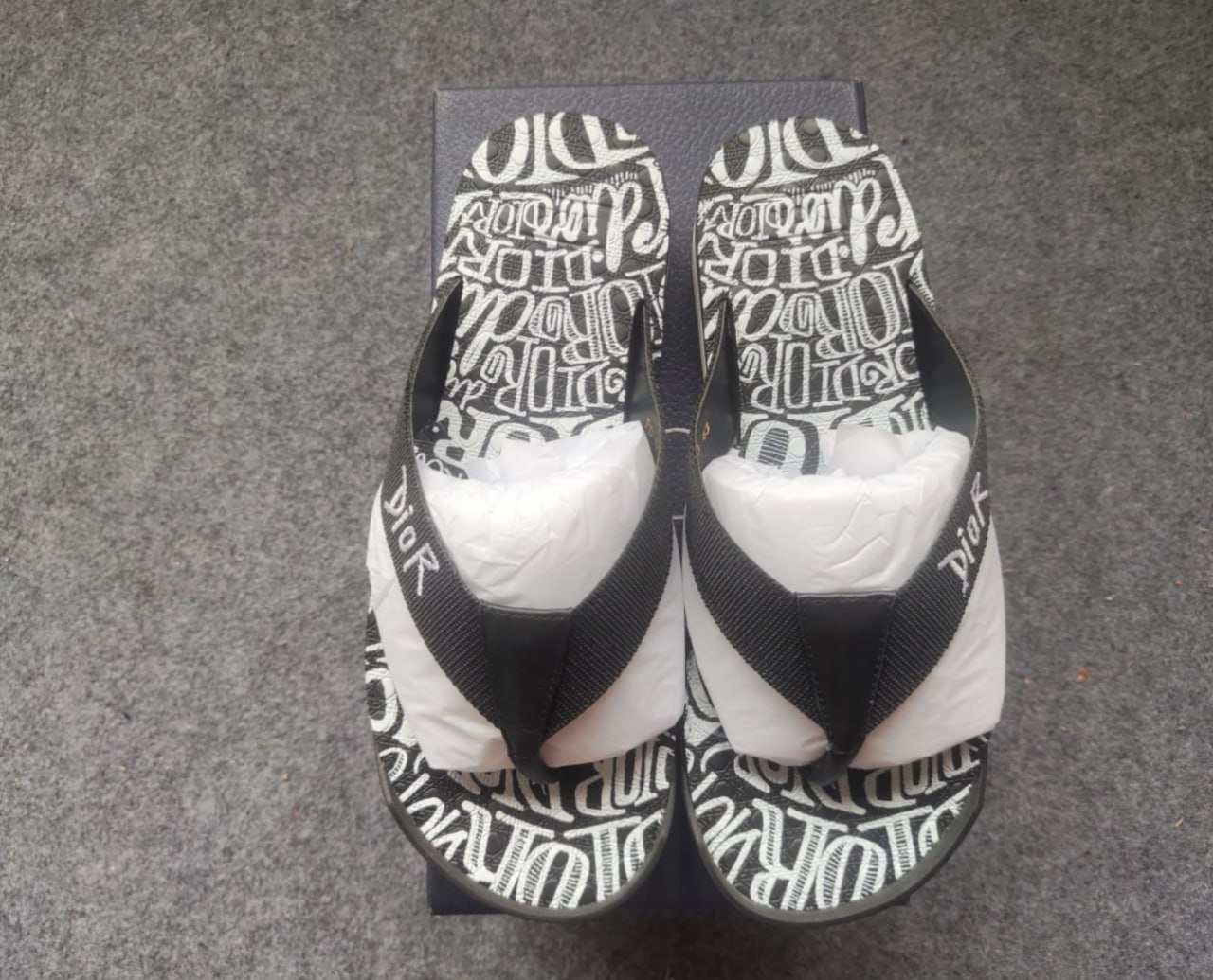 Dior slide