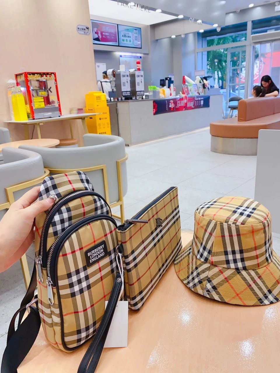 BurberryLVDior Bag Set ( 39 styles TOP)