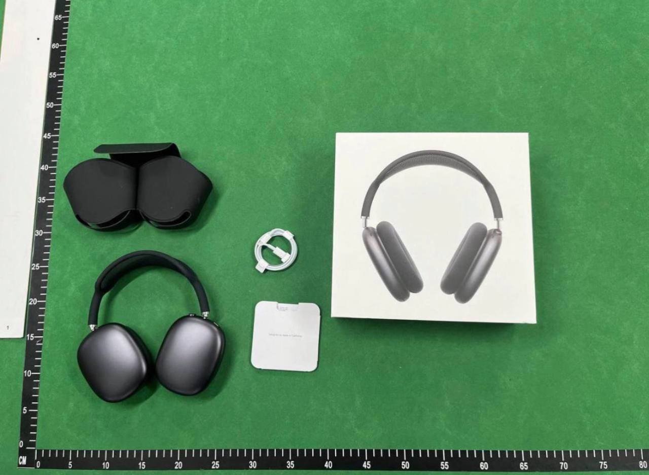 Apple Watch, Watch, Headphones