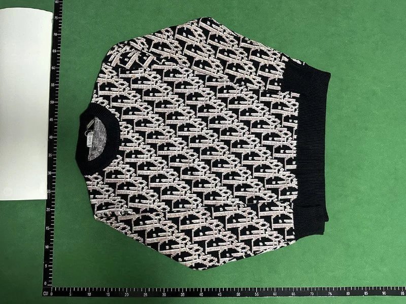 Gucci GG Supreme Sweater / Dior Gucci Sweater [9 styles]