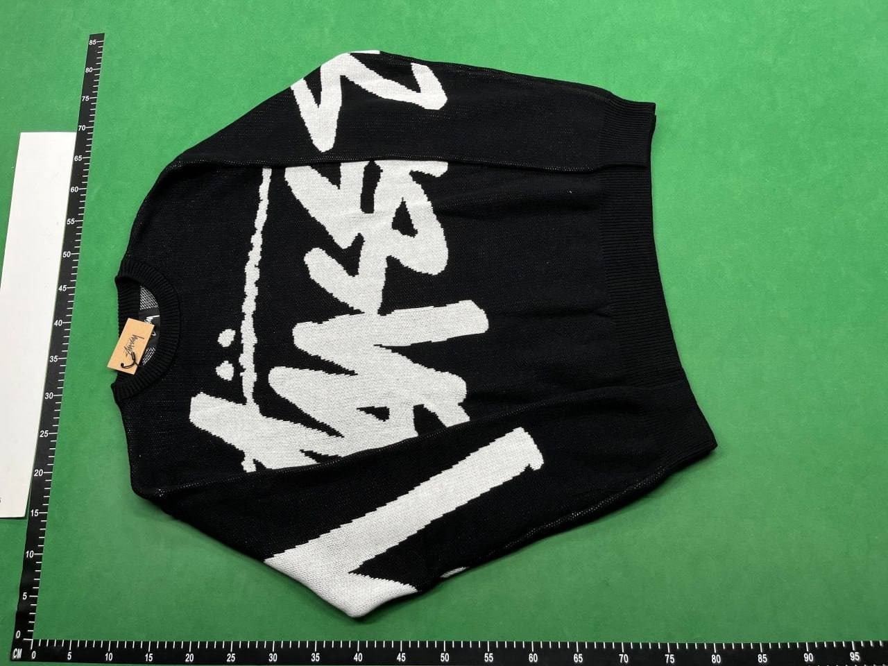 Stussy Graffiti Logo Sweater [Multiple Styles]