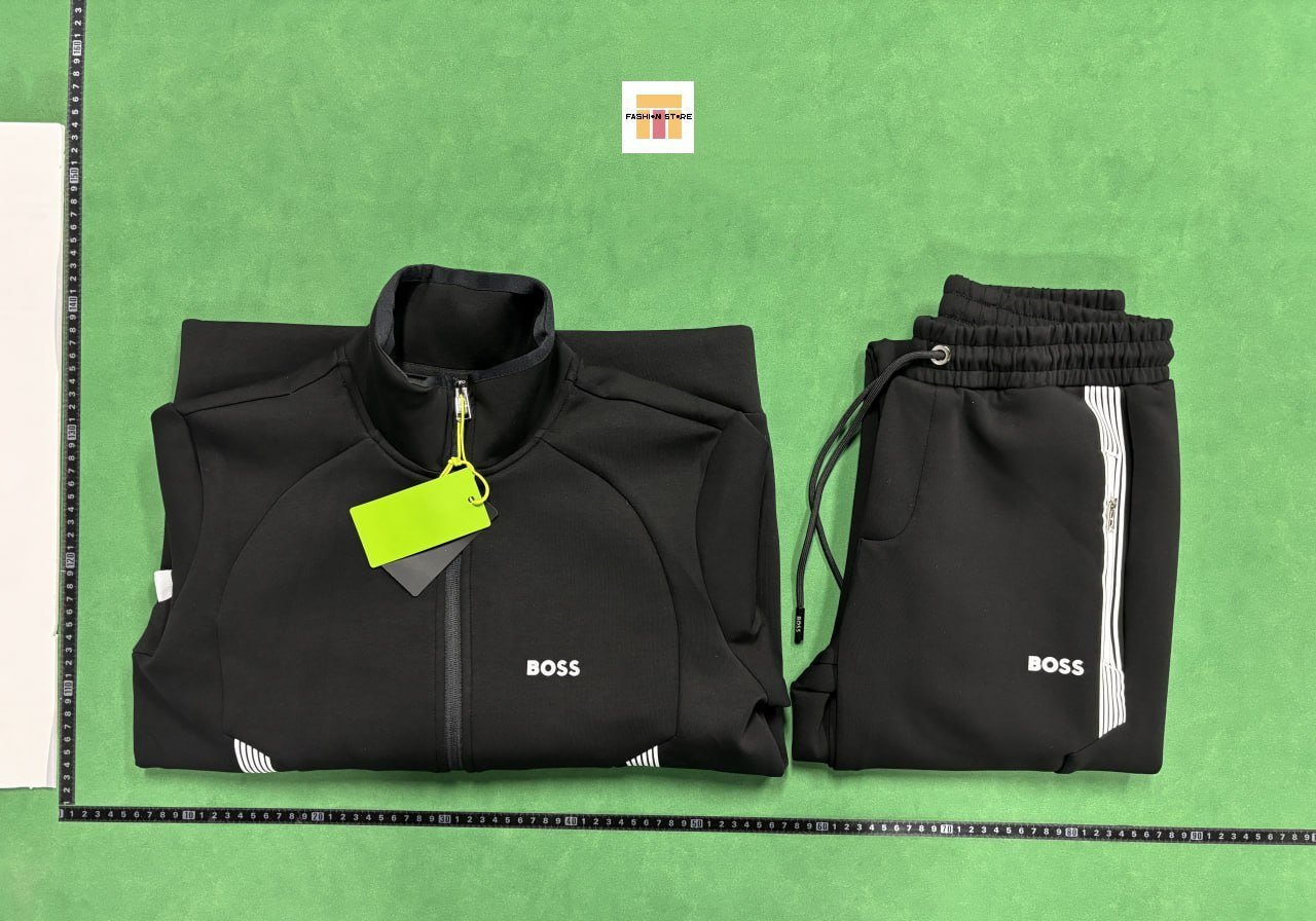 Gucci GG Supreme Jacket Set