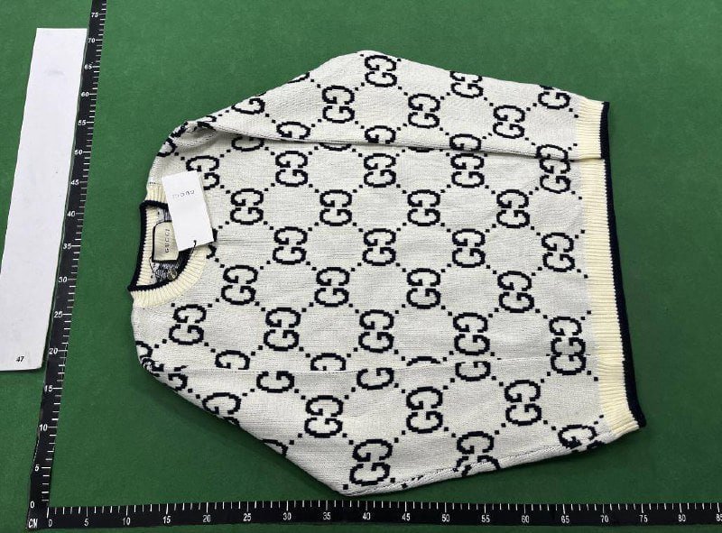 Gucci GG Supreme Knitted Sweater [Hoodie & Down Jacket & Down Vest]