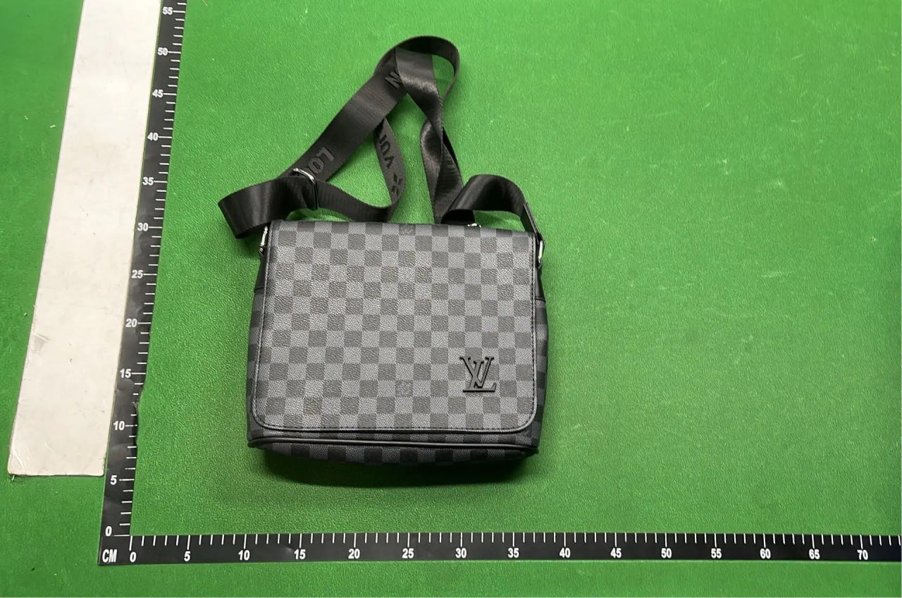 Louis Vuitton Monogram & Damier Canvas Shoulder Bags, Crossbody Bags & Backpacks