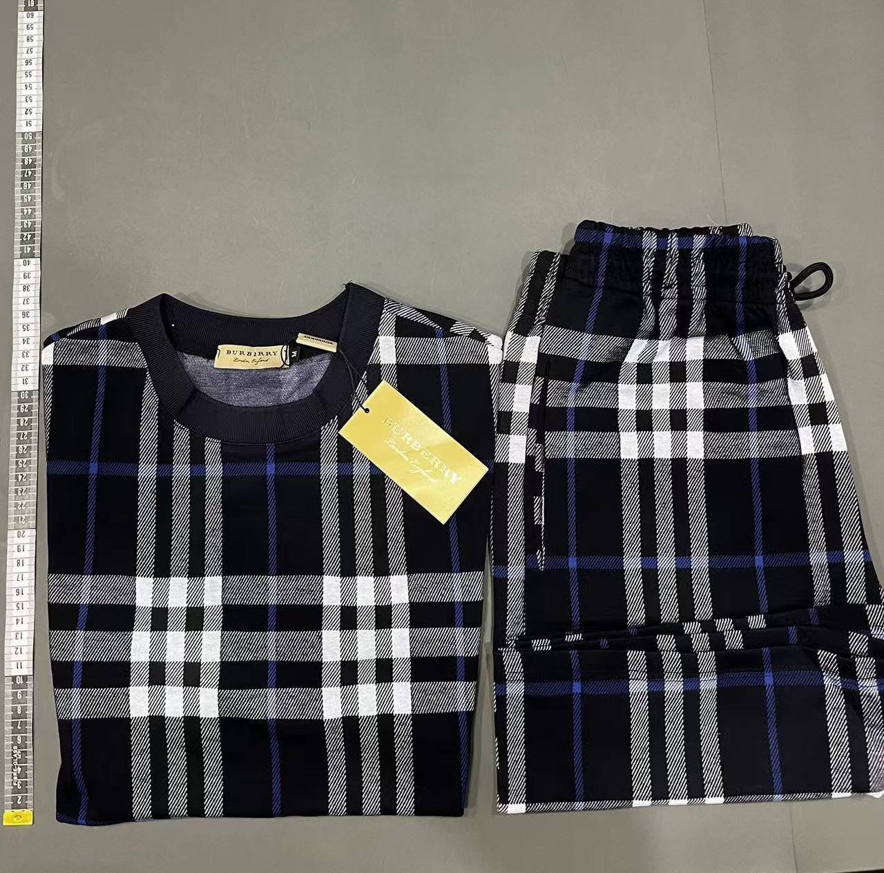 Burberry Check Print T-Shirt/Shorts Set [40 colors]