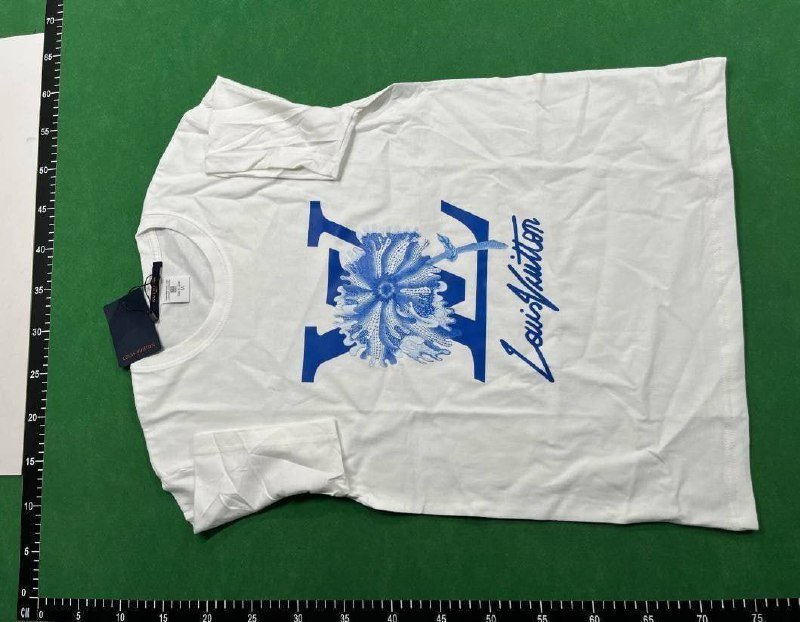 Louis Vuitton Graffiti LV T-Shirt [40 styles]