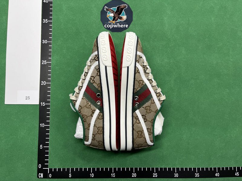 Gucci GG Supreme Sneakers [8 styles]