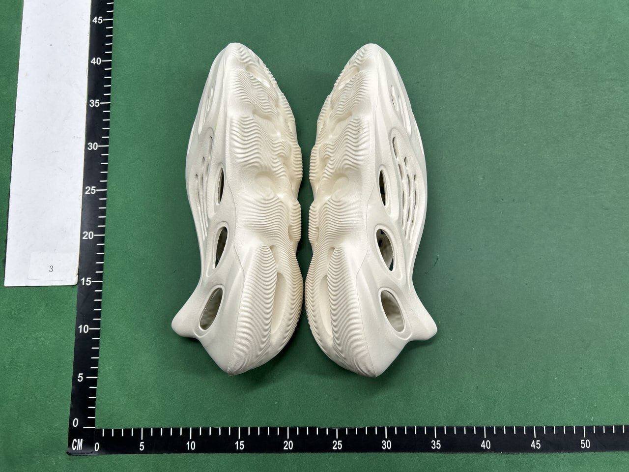 Adidas Yeezy Slide Sandals [14 styles]