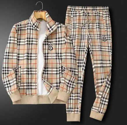  Burberry   Hoodie  suit