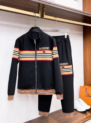 Burberry   Hoodie  suit