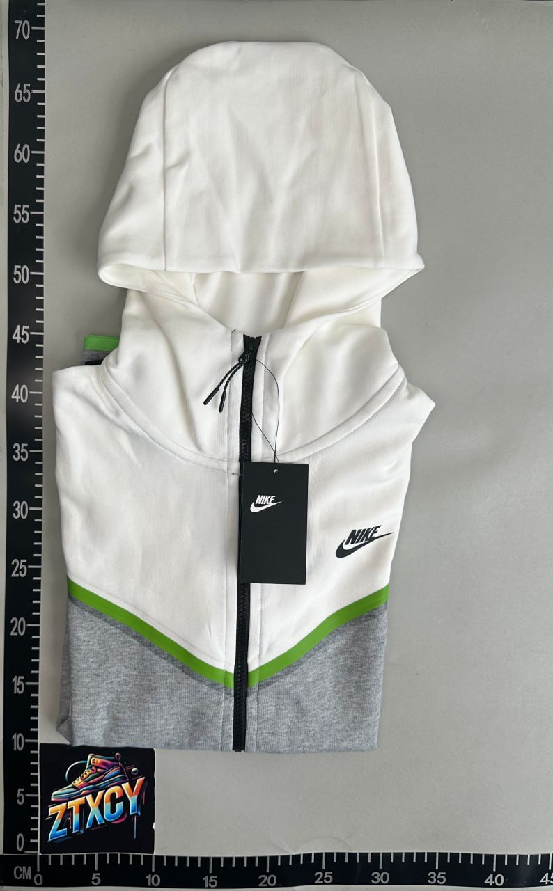 Nike B22 Hooded Softshell Jacket [26 styles]