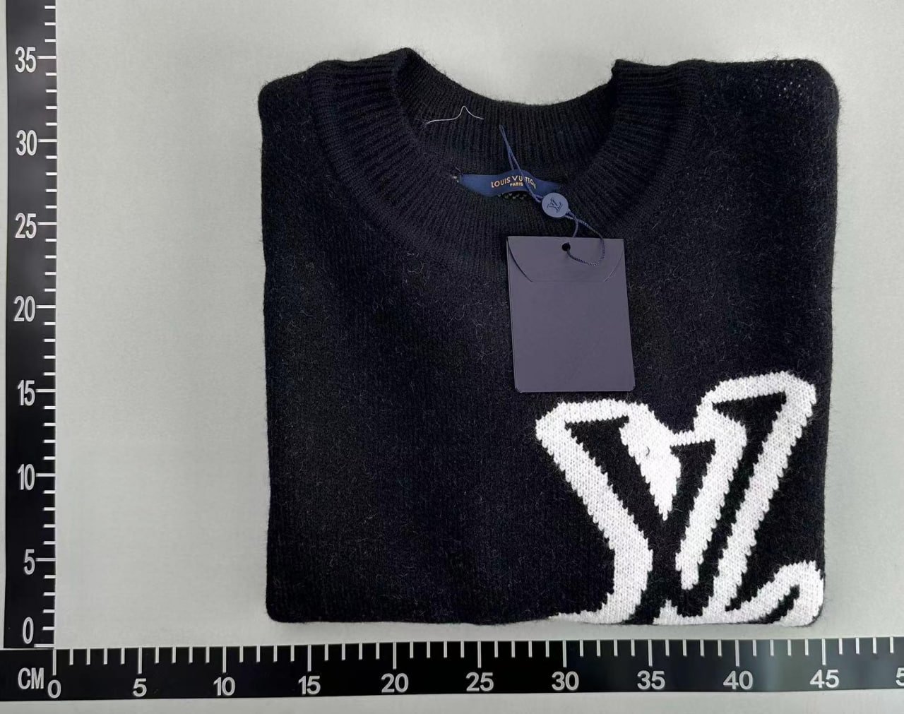 Louis Vuitton Monogram Knit Sweater [2 styles]