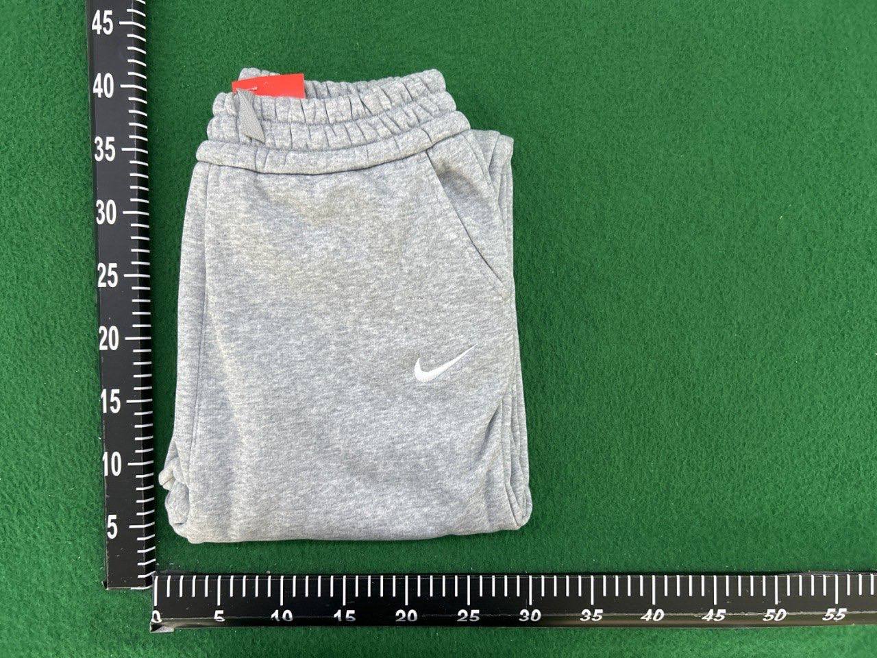 Nike Standard Fit Sweatpants [8 styles]
