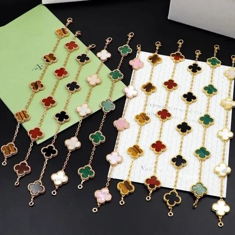 Van Cleef & Arpels Alhambra Four-Leaf Clover Bracelet [35 styles]