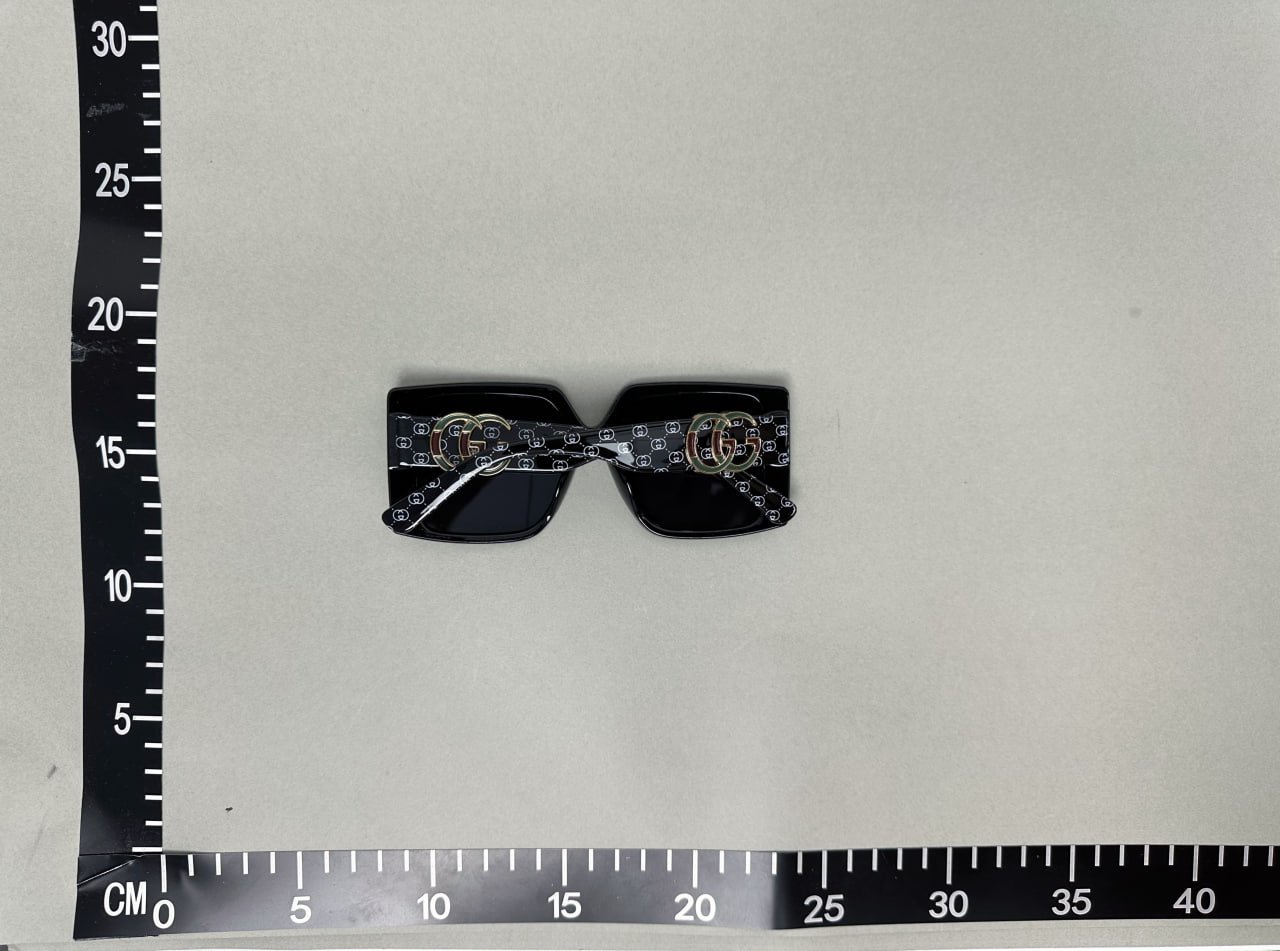 Gucci GG Supreme Sunglasses [36 styles]