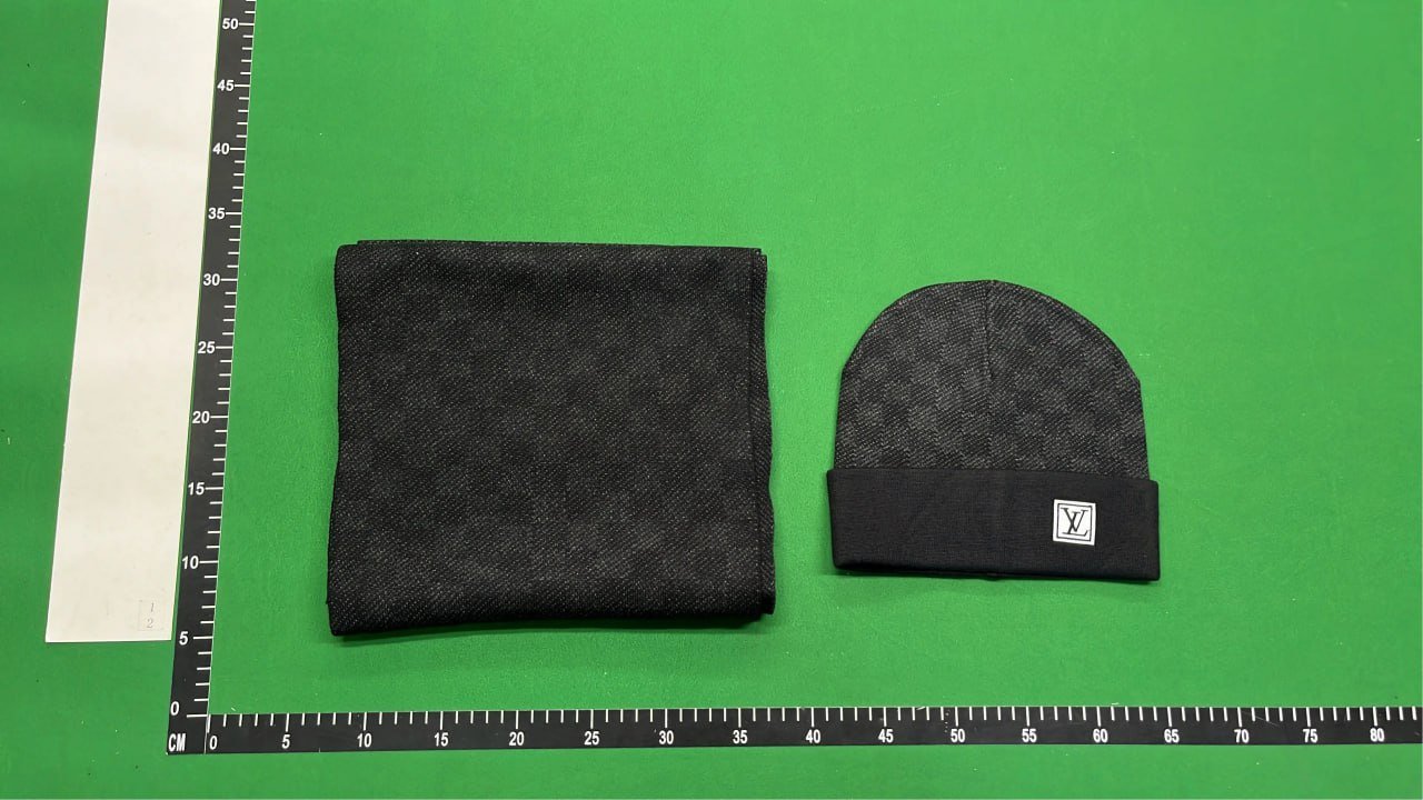Louis Vuitton Damier Beanie & Scarf [20 styles]