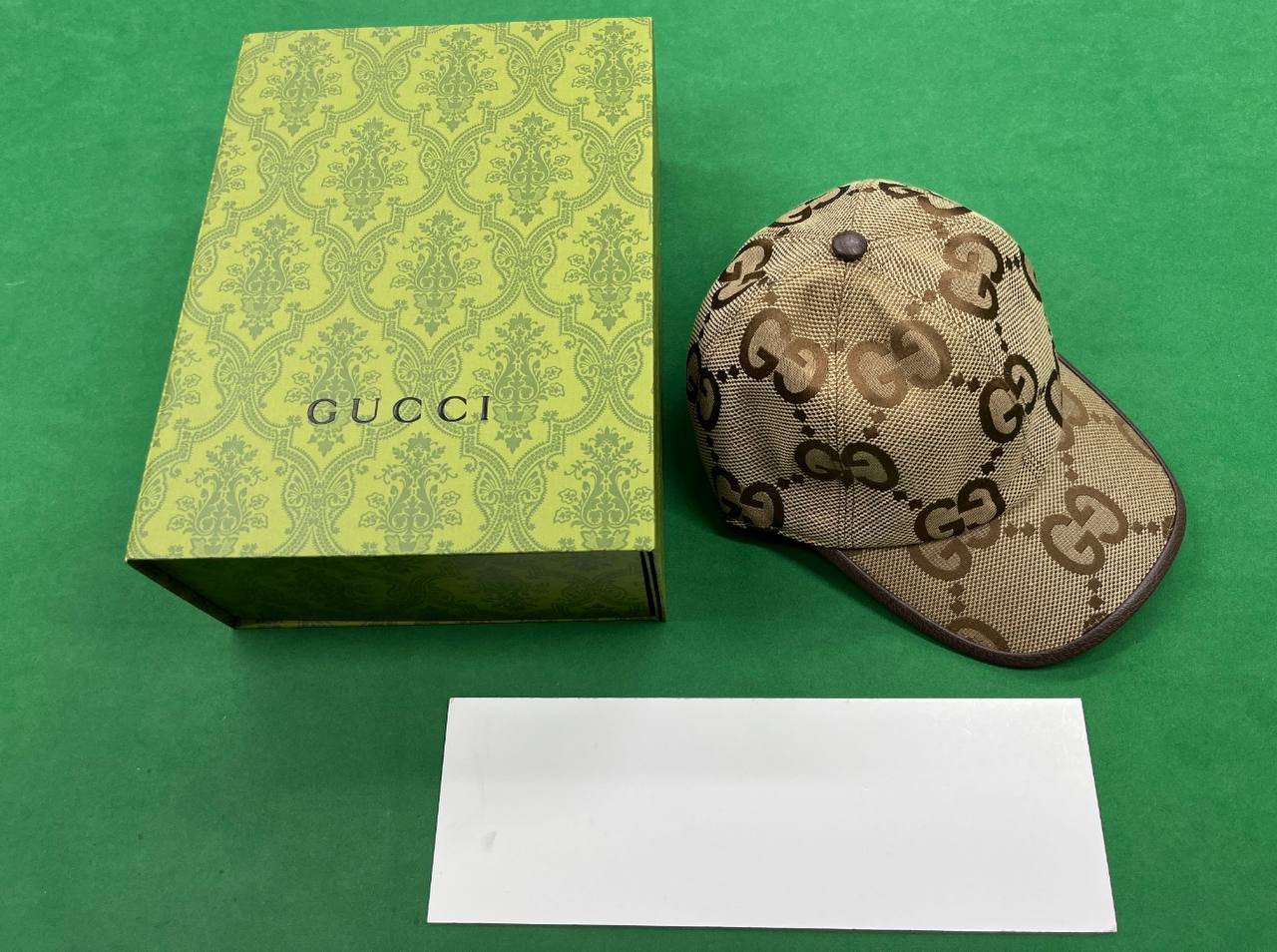 Burberry Vintage Check Cap [31 styles]
