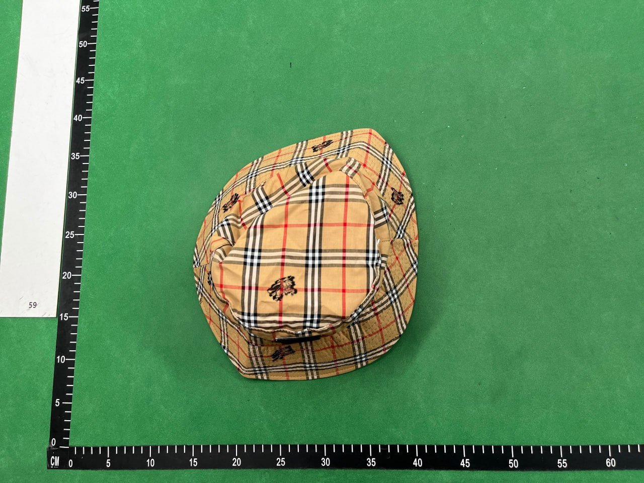 Burberry Vintage Check Cap [31 styles]