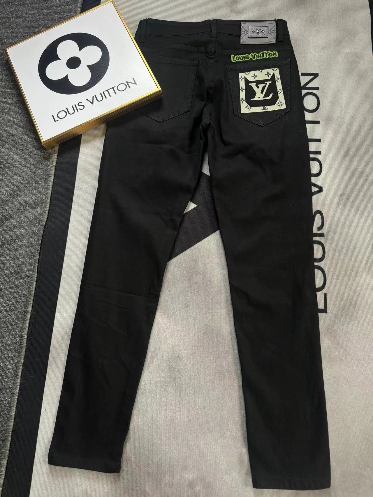 LV Black Straight-Leg Pants [18 styles]