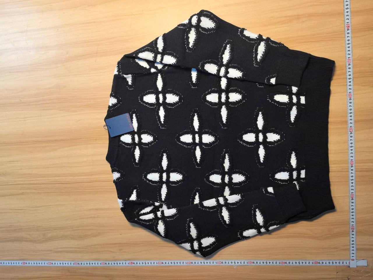 Louis Vuitton Monogram Knit Sweaters [26 styles]