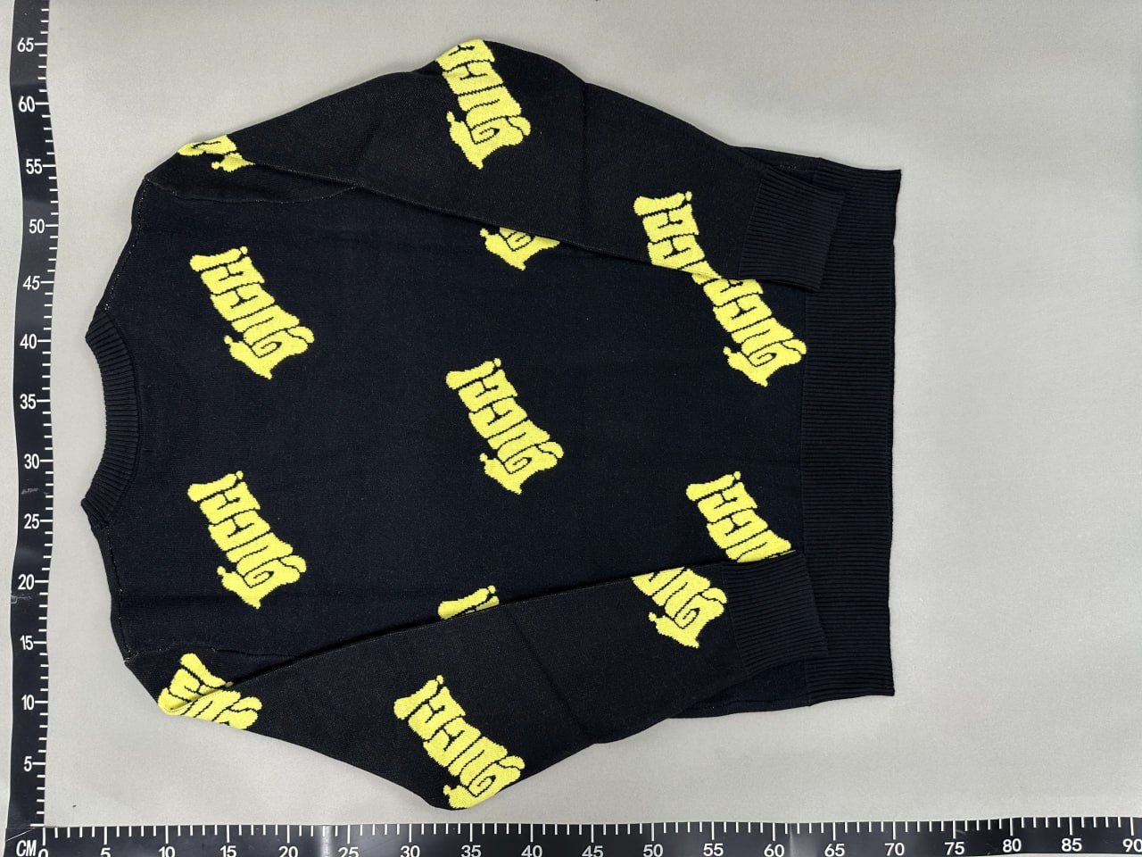 Gucci Gucci! Print Sweater [40 styles]