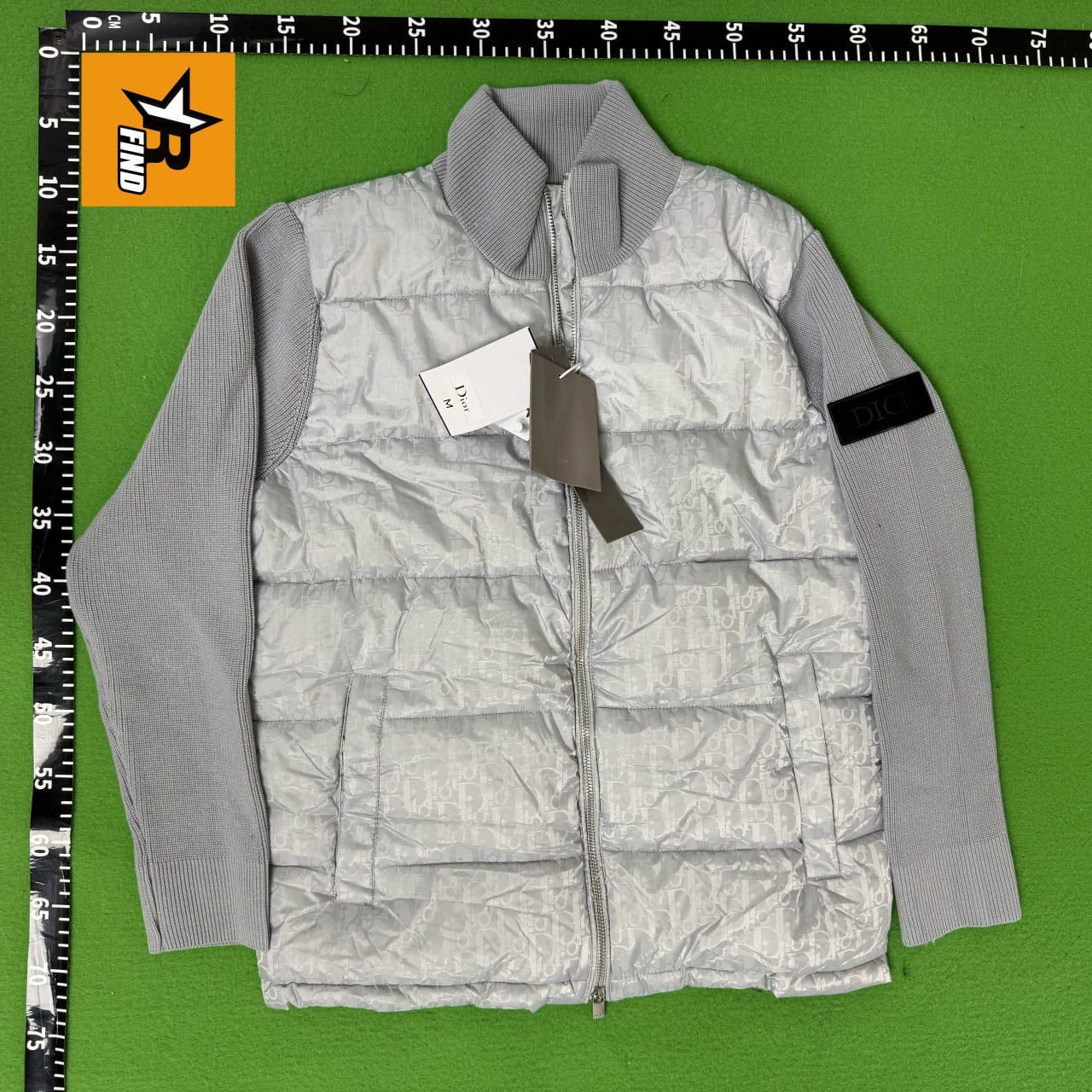 Louis Vuitton Monogram Down Jacket / Dior Oblique Puffer Vest / Ralph Lauren Black Quilted Jacket [27 styles]