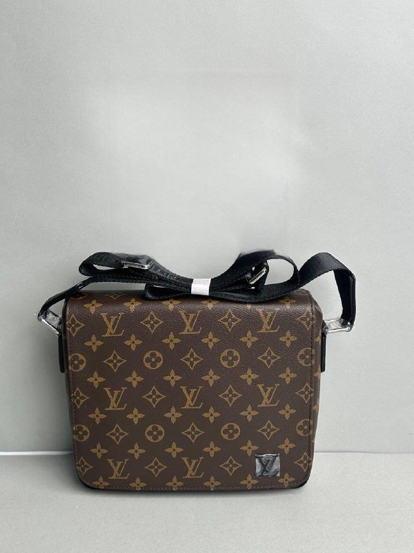 Louis Vuitton Initiales Messenger Bag [18 styles]