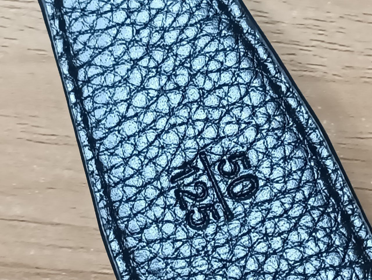 Bee Motif Automatic Buckle Belts [12 styles]