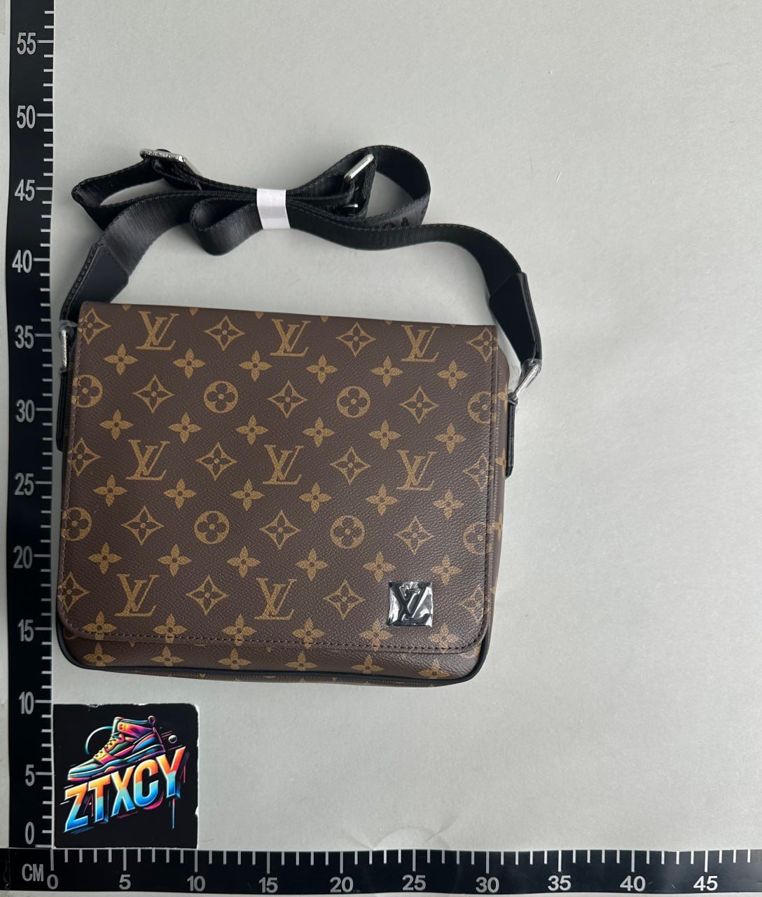 Louis Vuitton Damier Graphite & Monogram Canvas Messenger Bag [2 styles]