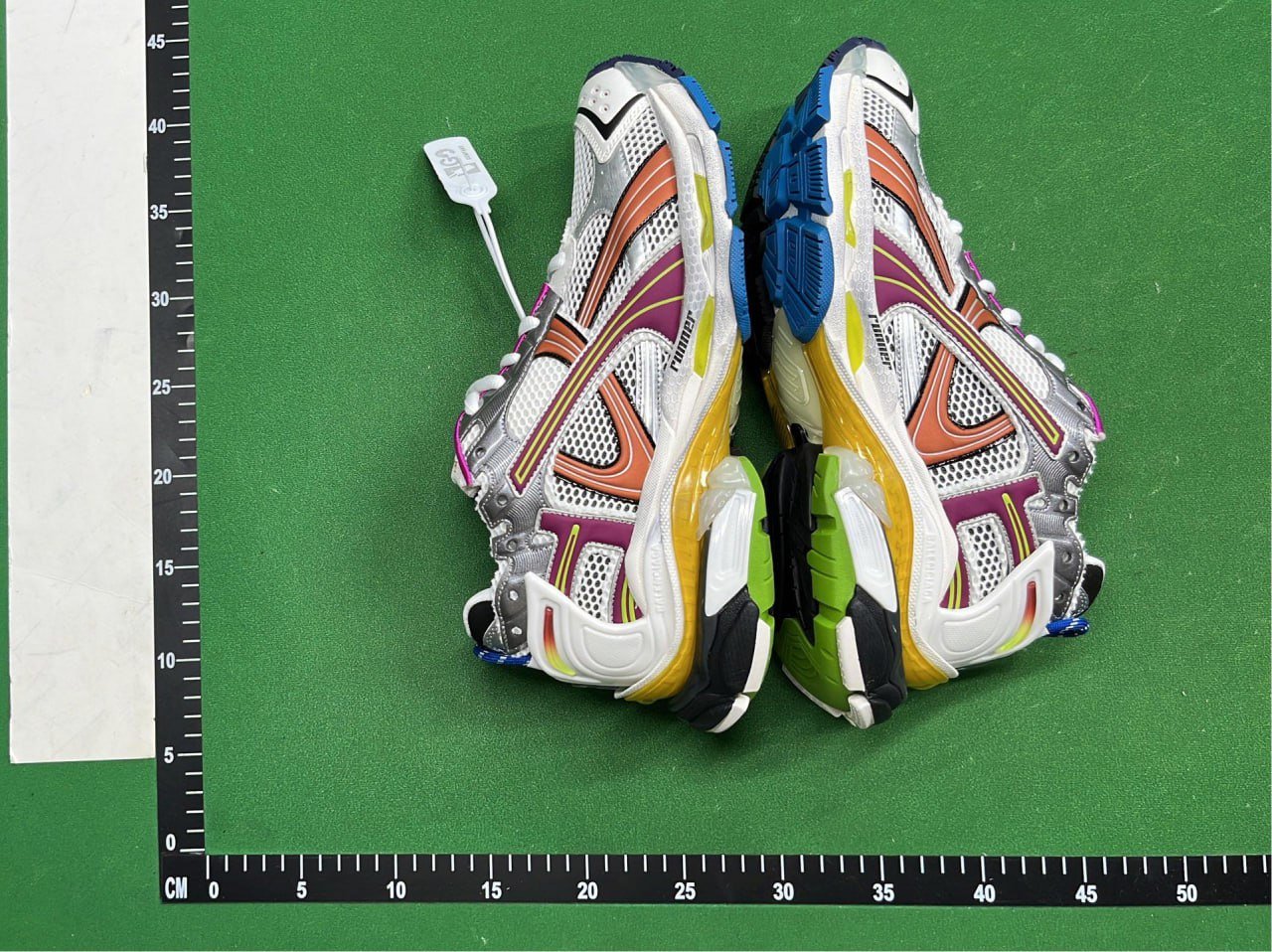 BAL-Runner HX11 Sneakers [40 styles]