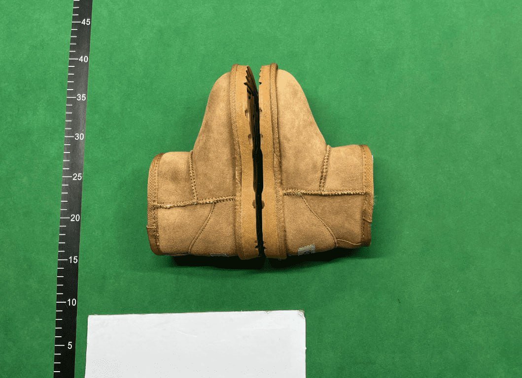 Burberry Check Pattern Sweaters and Cardigans [40 styles]